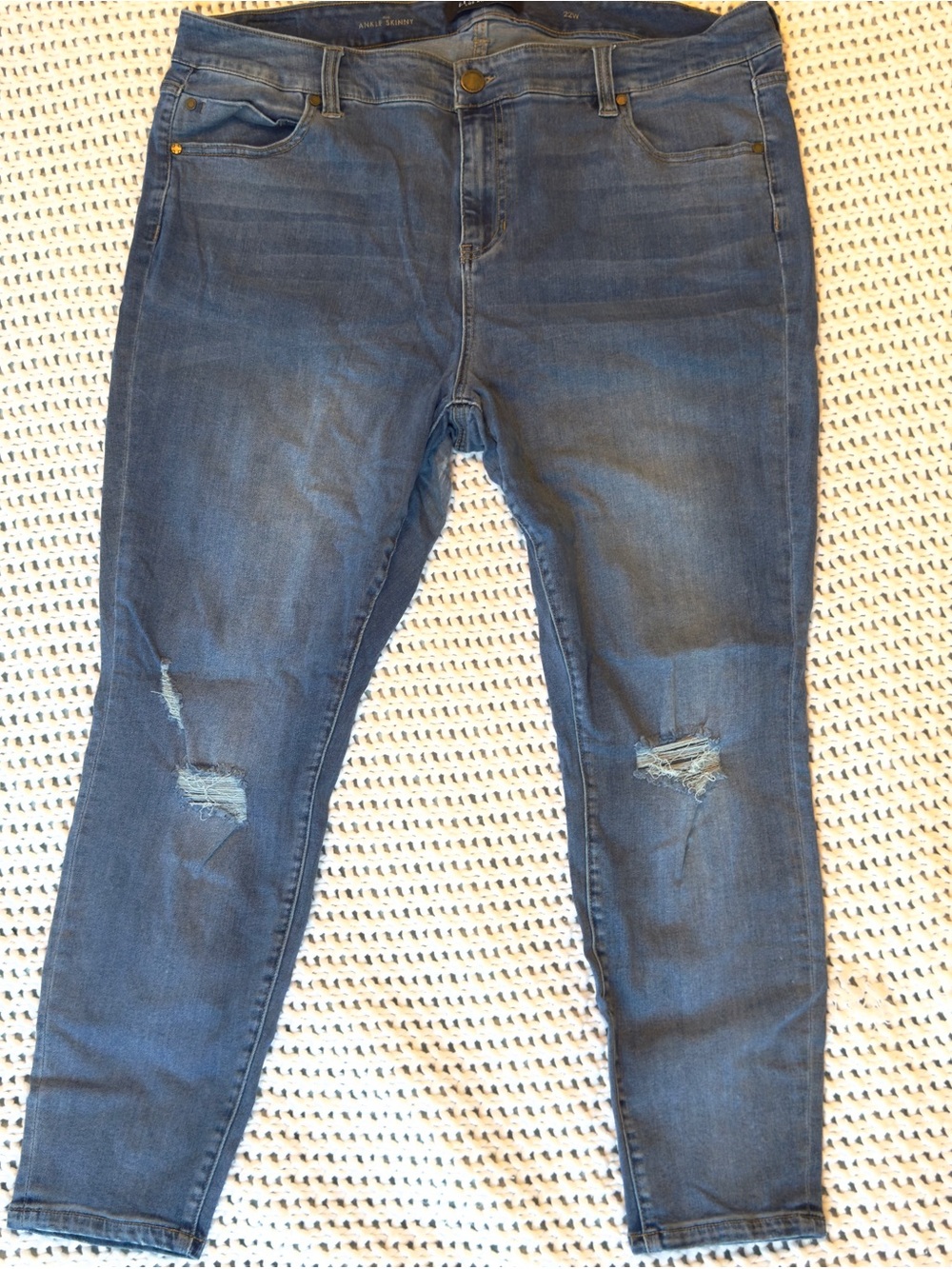 Liverpool Women’s Skinny Jeans in Blue with Knee Rips skinny ankle